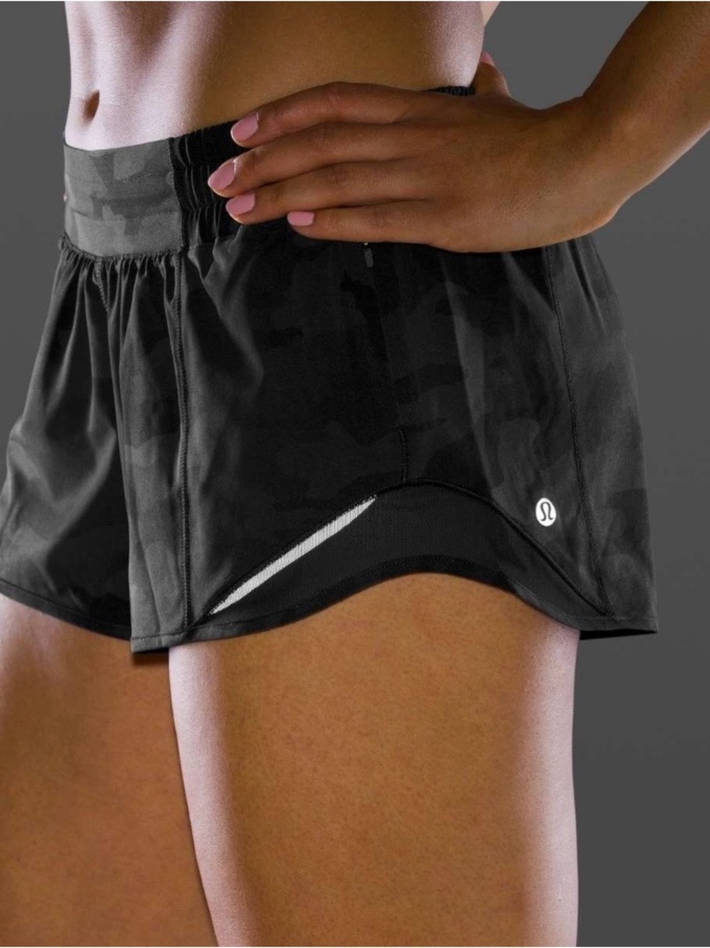 Lululemon Hotty Hot Low Rise Short 2.5"